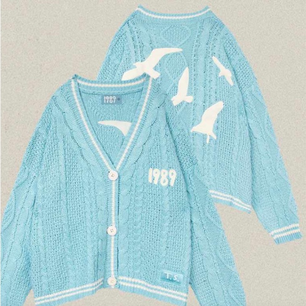 NWT 1989 TV cardigan